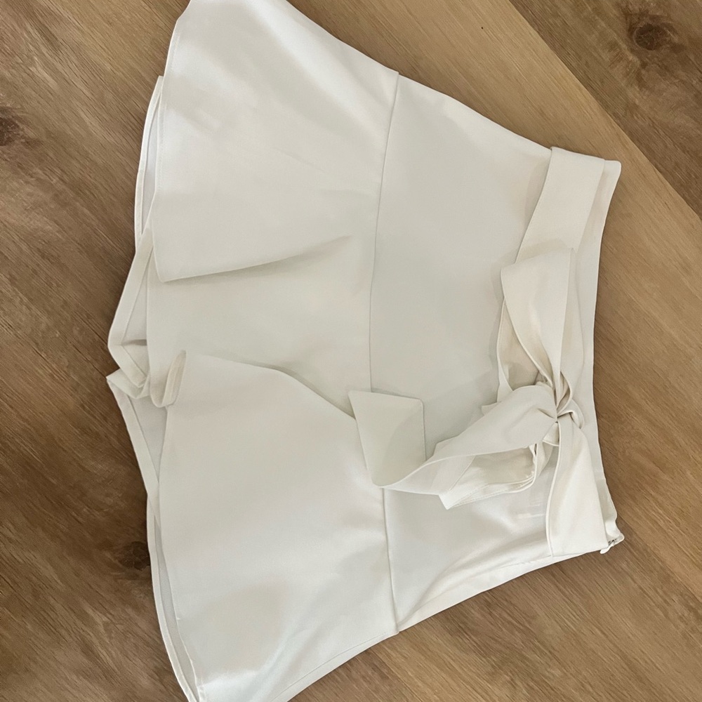 Zara High Waist Cream Women's Skirt with shorts underneath